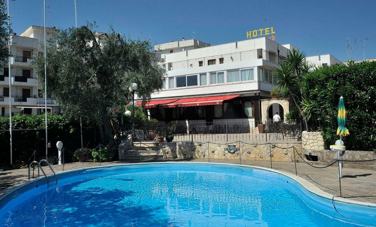 Hotel Apeneste Mattinata Exterior photo